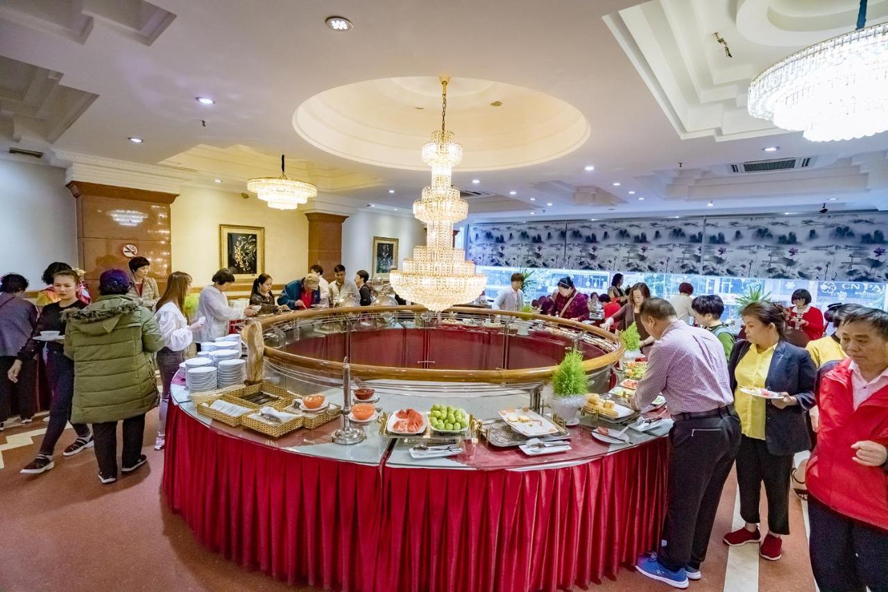 Adina Hotel Дананг Экстерьер фото