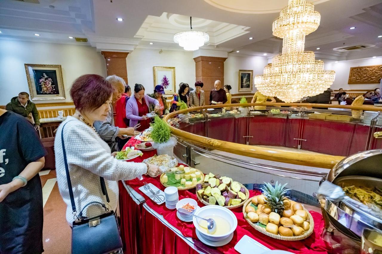 Adina Hotel Дананг Экстерьер фото